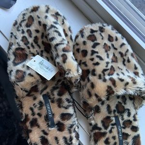 Leopard Print Fleece Slippers